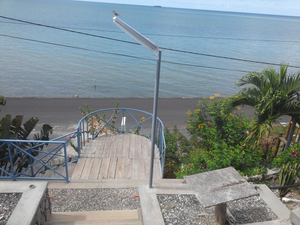 Le Pandanus Hotel Quatre Vents Buitenkant foto